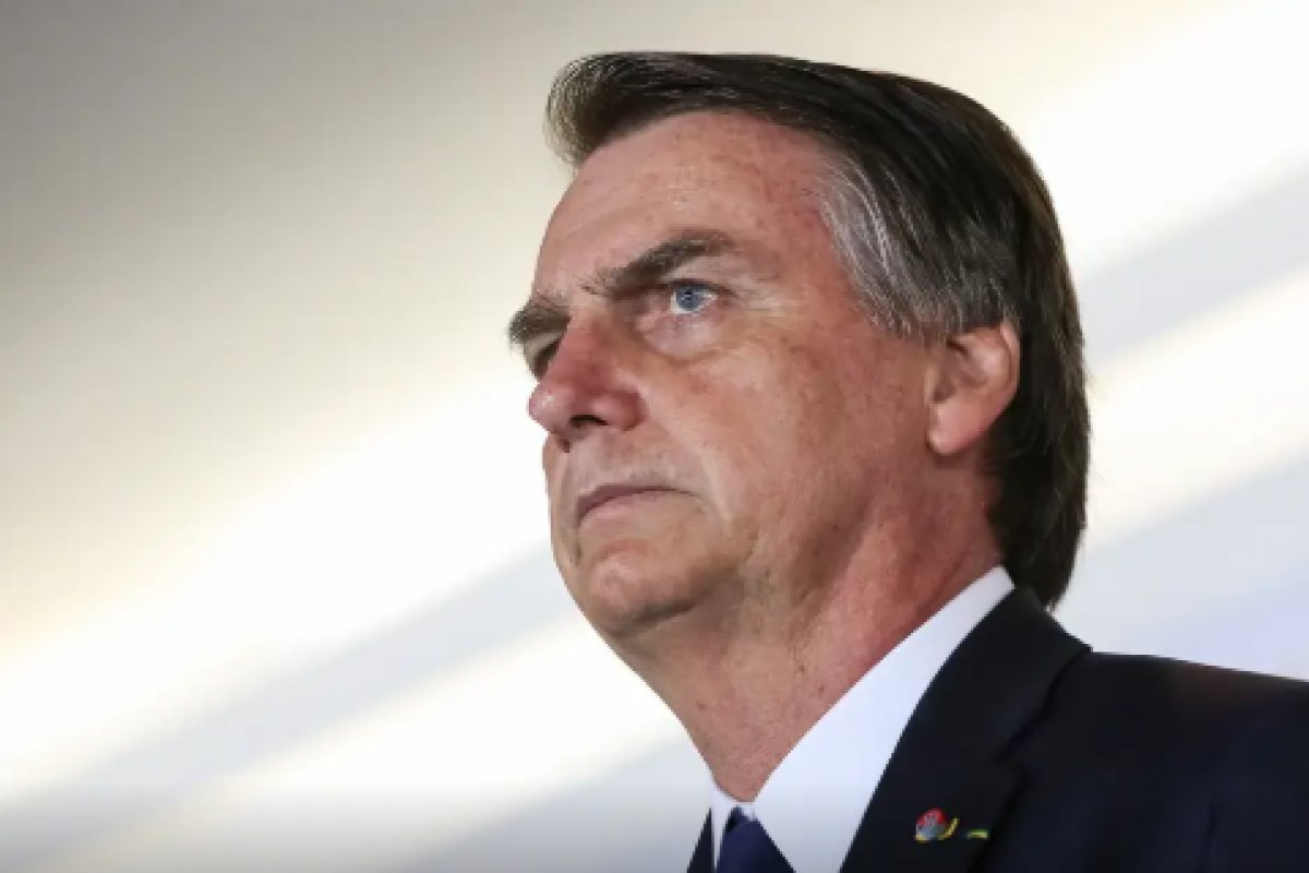 Bolsonaro é condenado a pagar indenização de R$ 1 milhão por fala racista 