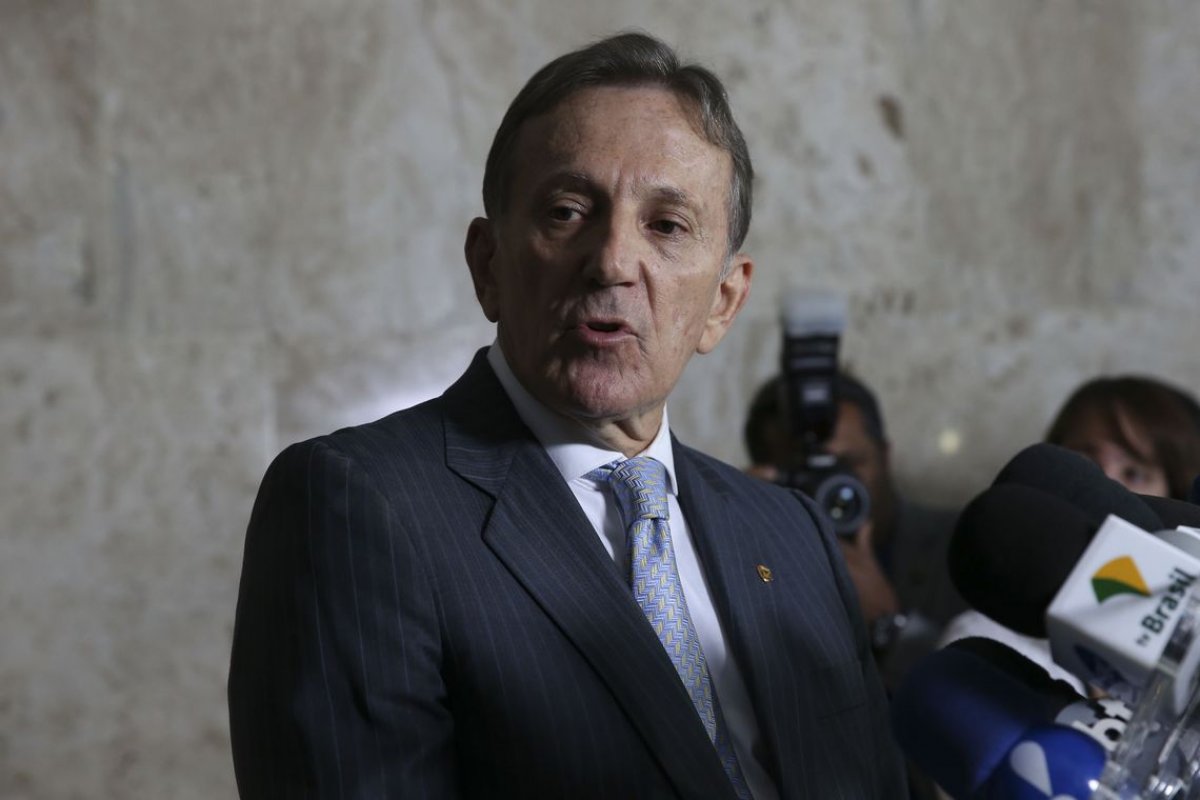 Presidente dos Correios fala em fortalecimento da instituição