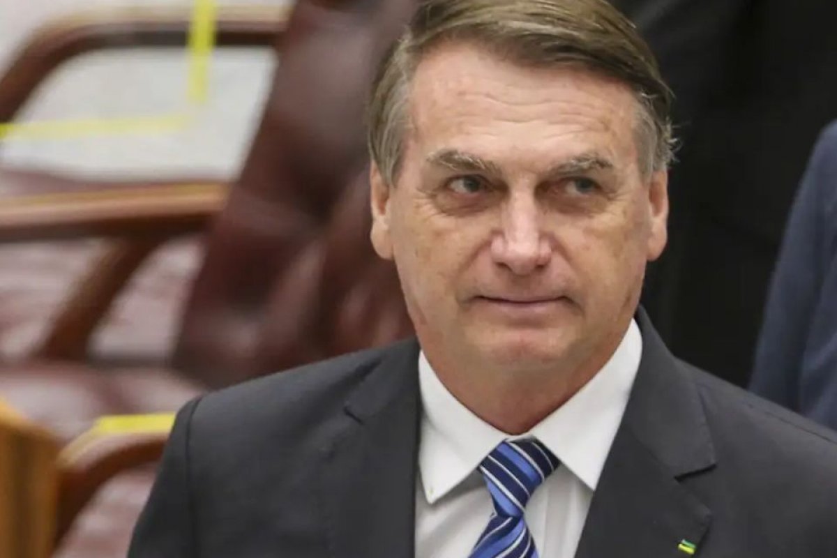 Bolsonaro recebe alta hospitalar; laudo médico indica câncer de pele