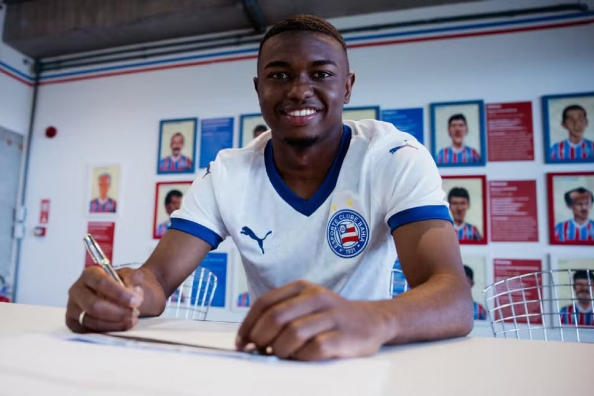 Bahia renova contrato com promessa das divisões de base