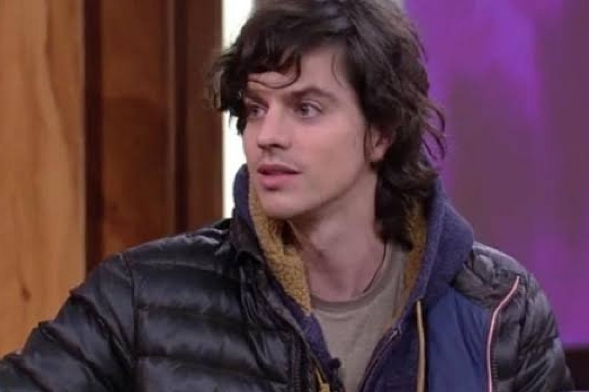 Vivendo em Los Angeles, irmão de Luciano Huck pede o impeachment de Bolsonaro