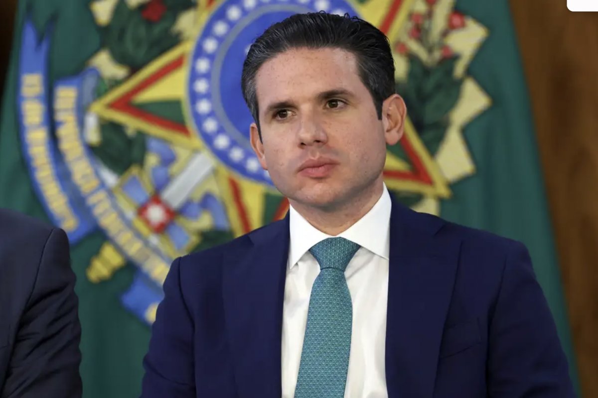 Hugo Motta quer votar urgência da anistia hoje