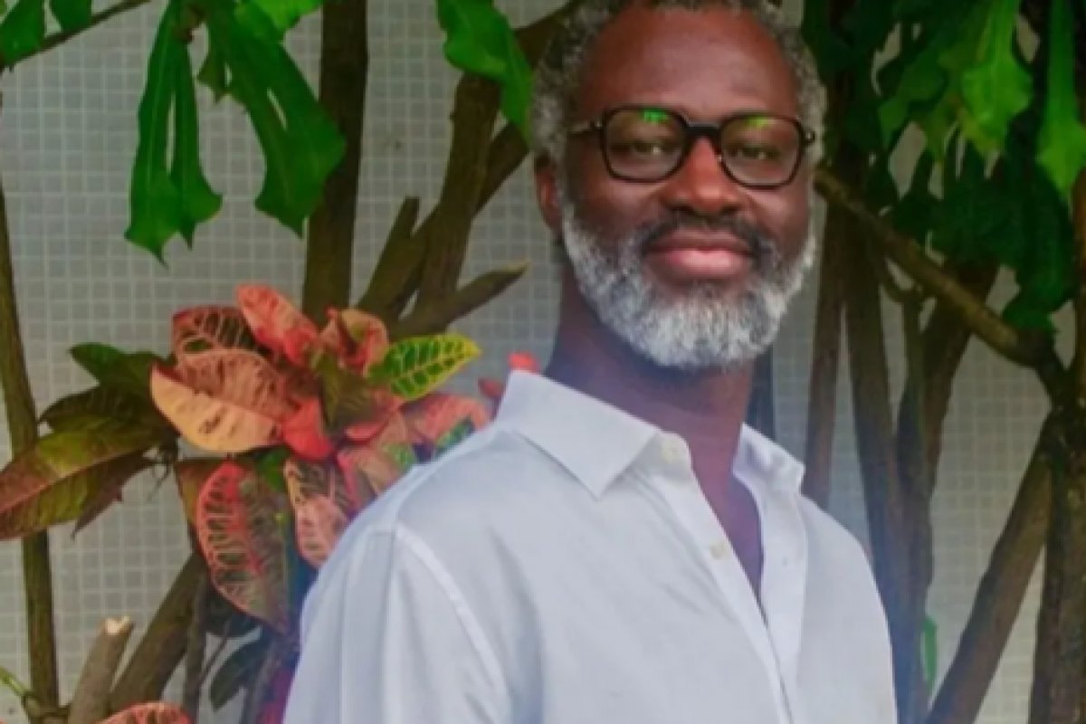 Francês é condenado a pagar multa por injúria racial contra ex-cônsul