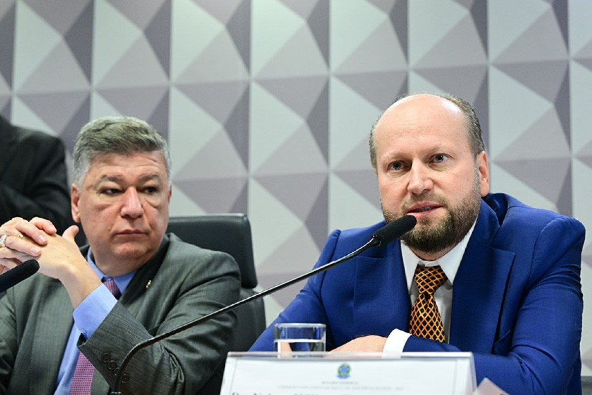 Nelson Wilians, alvo de operação da PF, nega à CPI participação em fraude do INSS