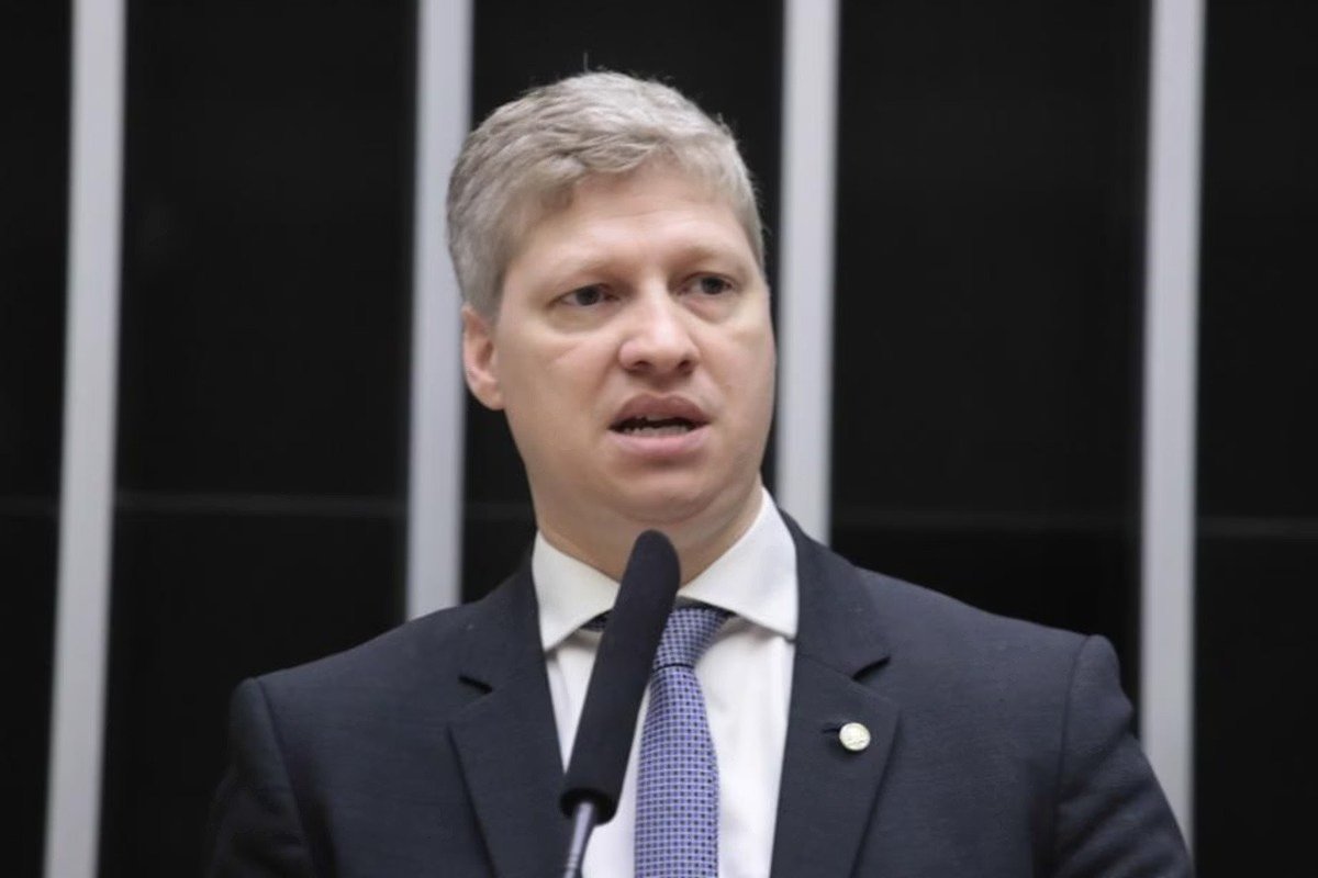 Vídeo: Marcel Van Hattem critica postura de advogado em depoimento para CPMI do INSS