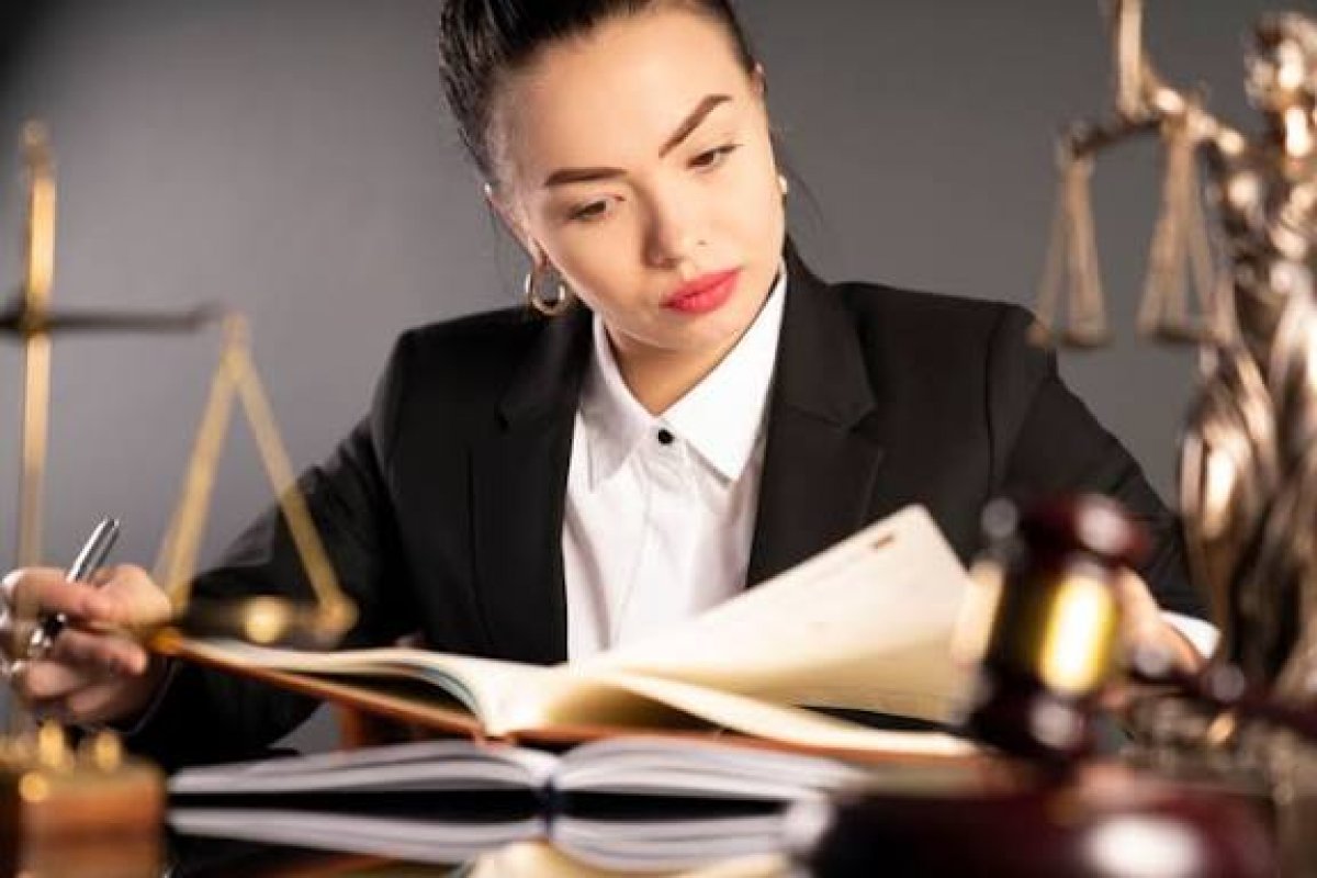 Justiça do Trabalho condena trabalhadora após advogada usar IA e inventar decisões judiciais