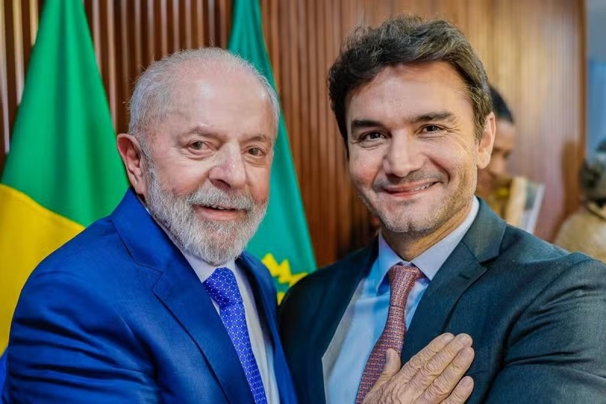 Sob pressão do União Brasil, Celso Sabino conta a Lula que vai se demitir do Ministério do Turismo