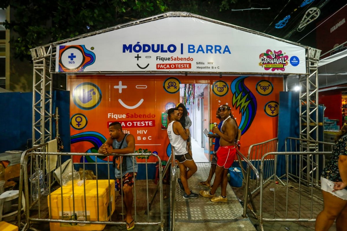 Foliões poderão fazer testes para detectar DSTs a partir deste sábado (22)