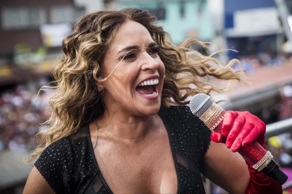 Daniela Mercury confirma presença em ato contra anistia e PEC da Blindagem em Salvador