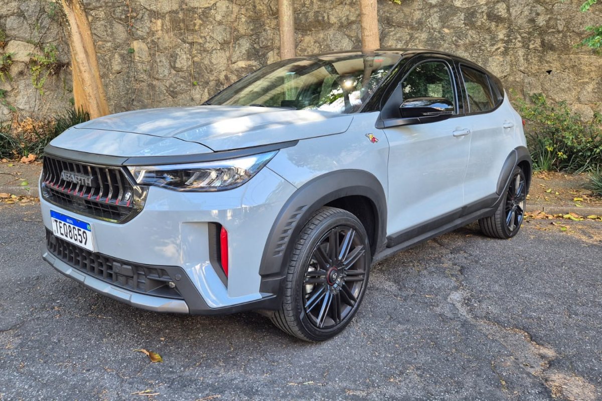 Fiat Pulse Abarth: Farol da Bahia testa SUV compacto e esportivo  