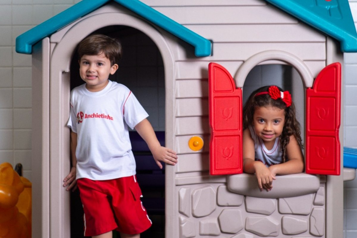 Psicopedagoga destaca a importância da escola e da família no processo de desenvolvimento integral das crianças! 
