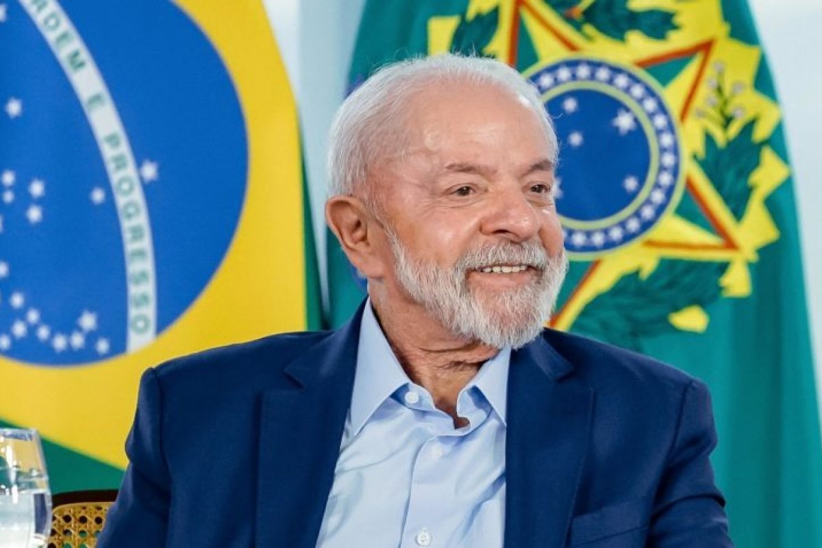 "Espetáculo da democracia", diz Lula sobre manifestações contra PEC da Blindagem e projeto de anistia