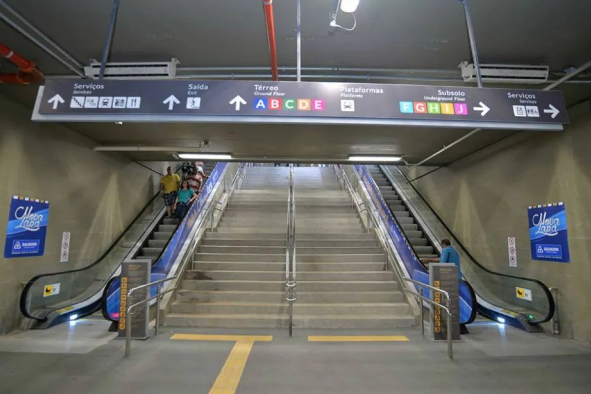 Semob transfere temporariamente 10 linhas de ônibus do subsolo para térreo da Estação da Lapa 