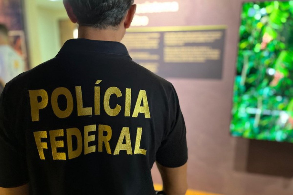 PF cumpre prisão preventiva contra homem por envolvimento em abuso sexual infantojuvenil na Bahia