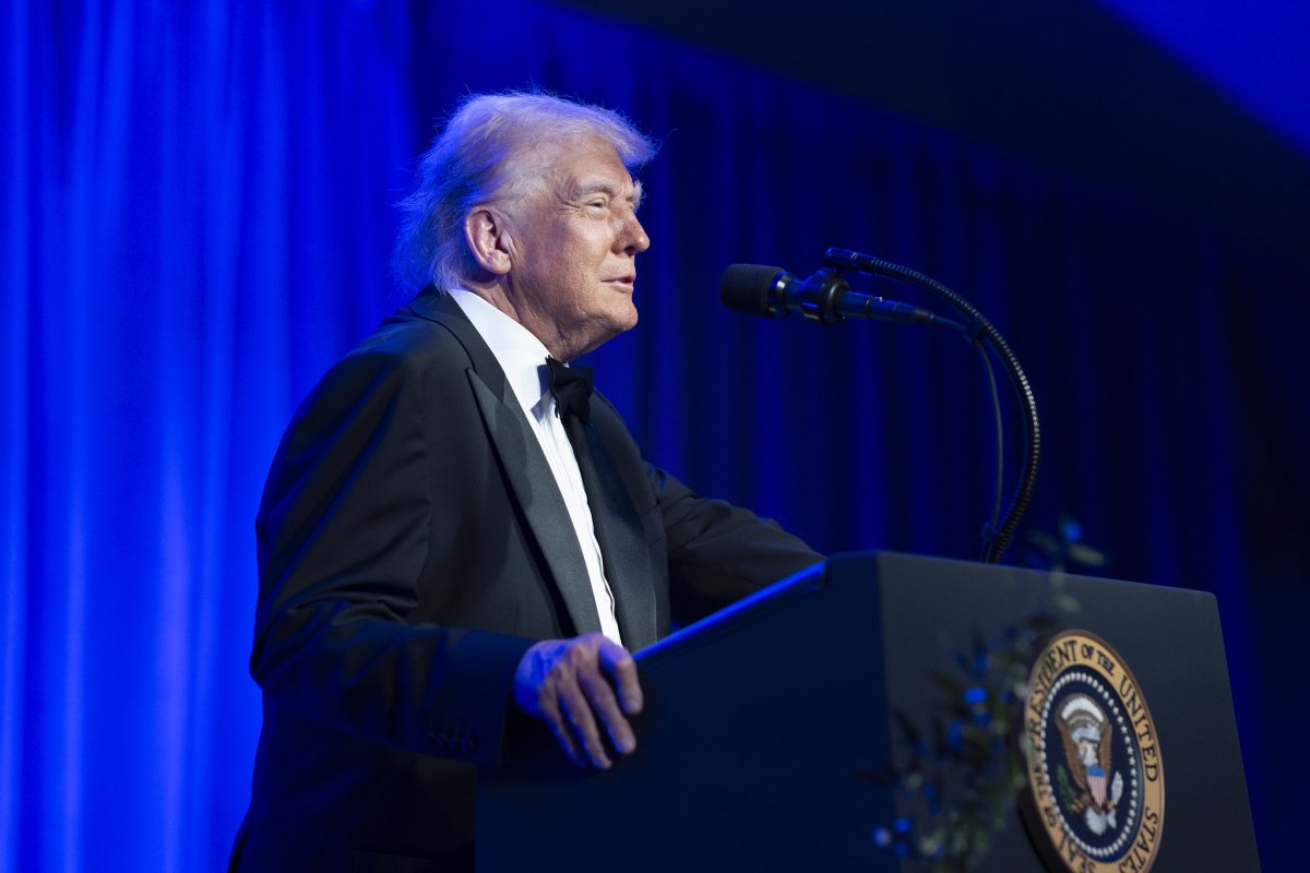 Trump diz que mulheres grávidas não devem tomar paracetamol devido ao risco de autismo