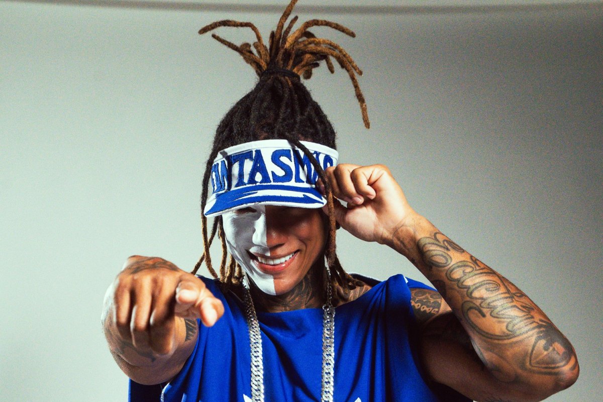 Edcity estreia nova fase do Fantasmão em Catu, celebrando 20 anos de história do grupo!