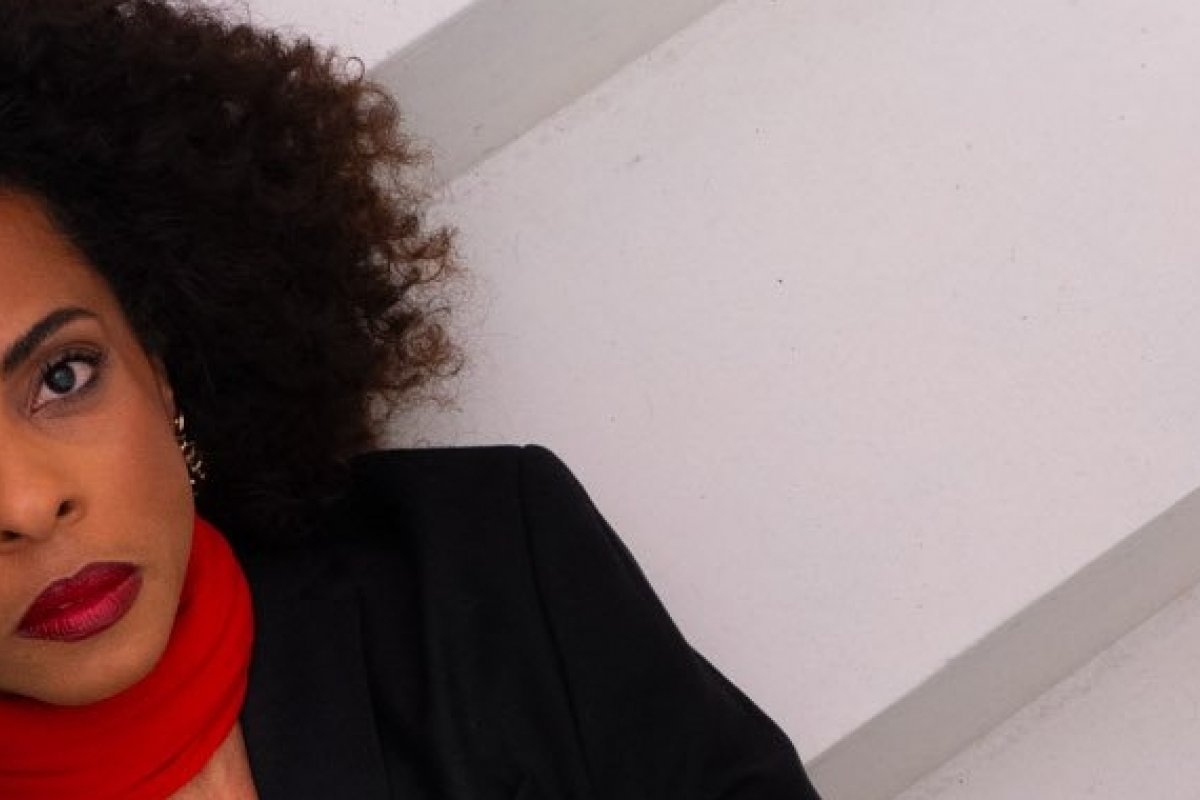 Artista baiana Ivana Gaya retorna à cena com dois singles inéditos, inspirados na batida das periferias! 