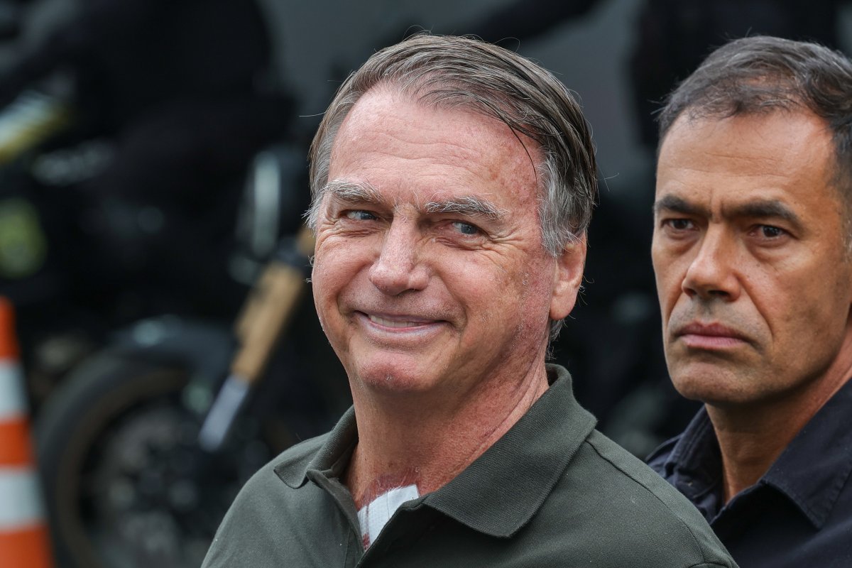 Bolsonaro foi alertado de 'desvios, fraudes e irregularidades' no INSS durante transição, dizem peritos