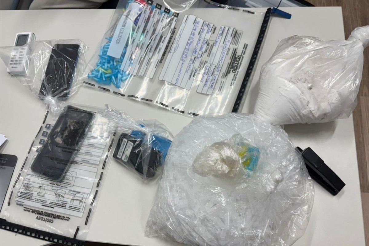 Casal é preso na Região Metropolitana de Salvador por envolvimento no tráfico drogas