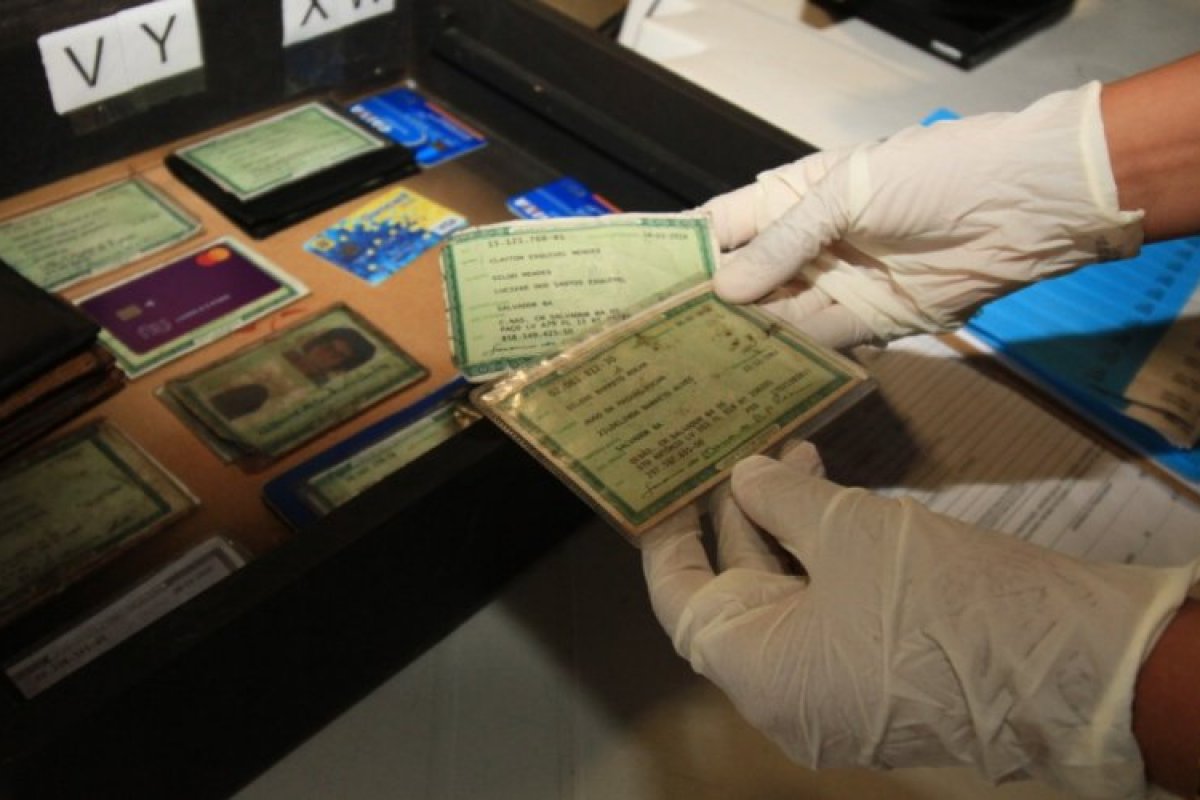 Guarda Municipal entrega documentos perdidos durante carnaval