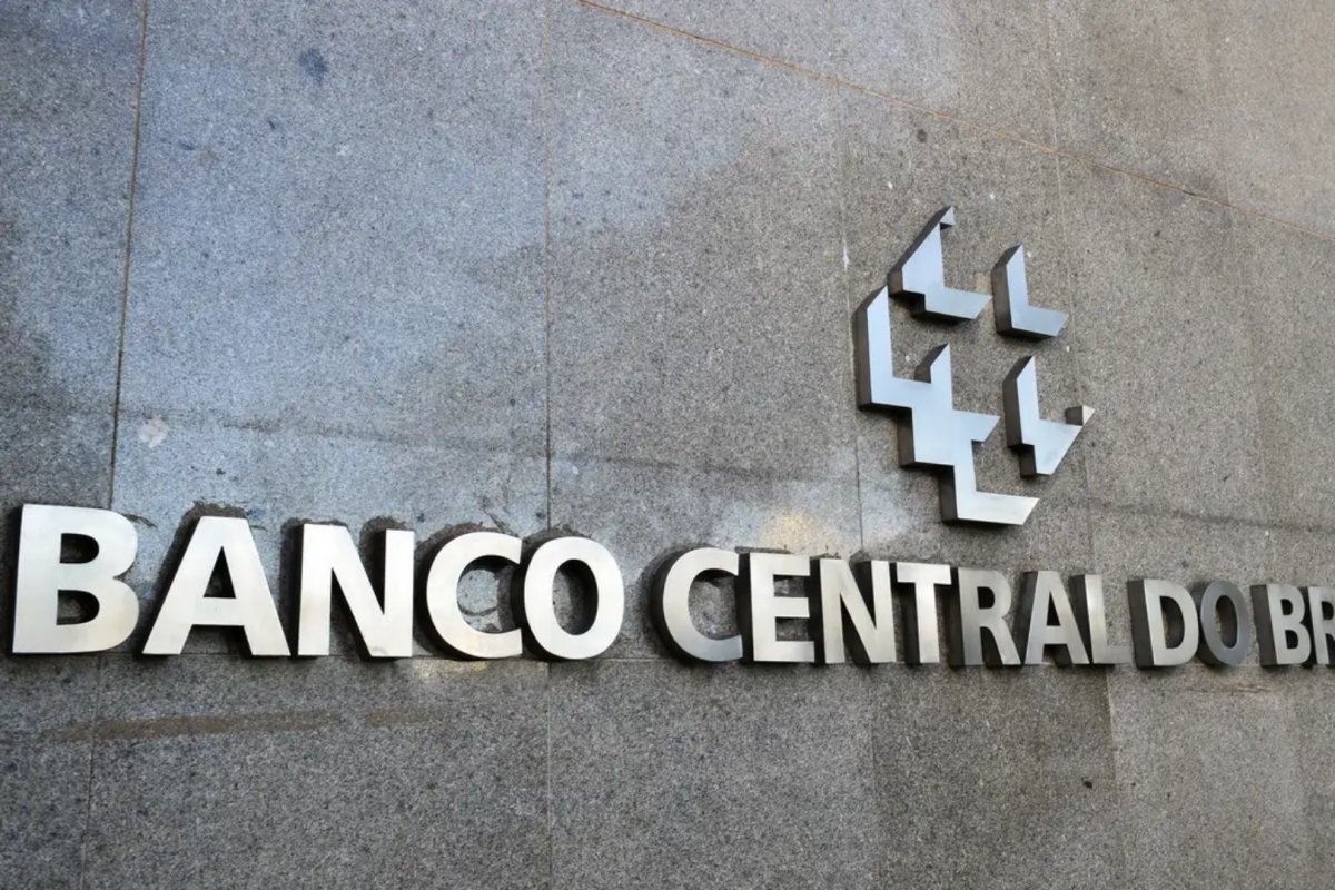 Brasil apresenta déficit de US$ 4,7 bi nas contas externas em agosto, afirma Banco Central