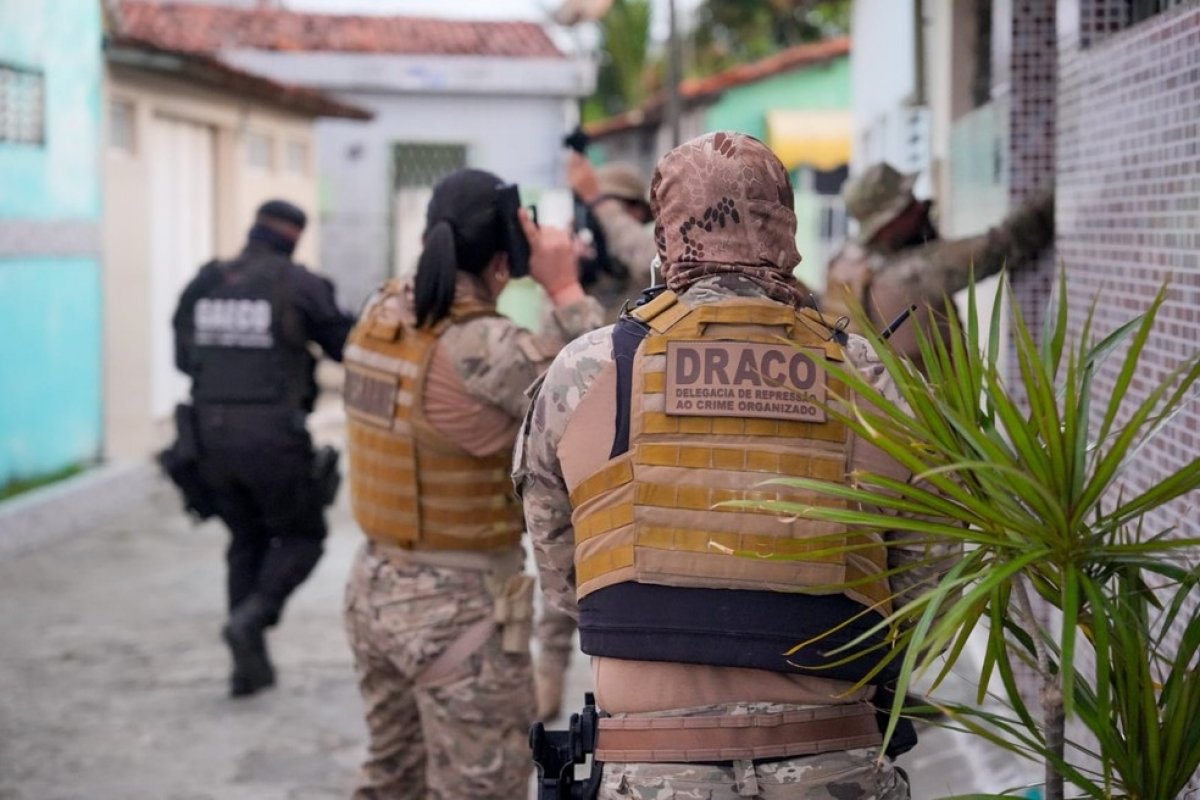 Contra avanço do Comando Vermelho na Paraíba, operação bloqueia R$ 125 milhões