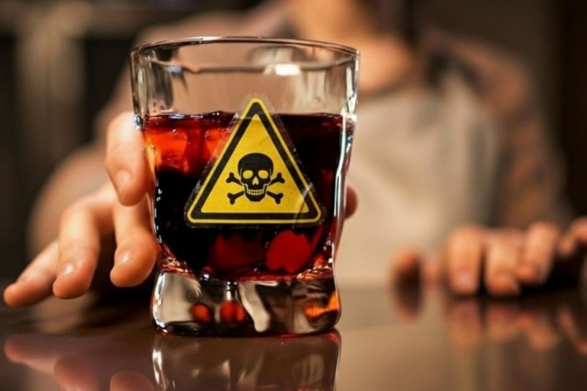 O que se sabe sobre as intoxicações e mortes por metanol em SP