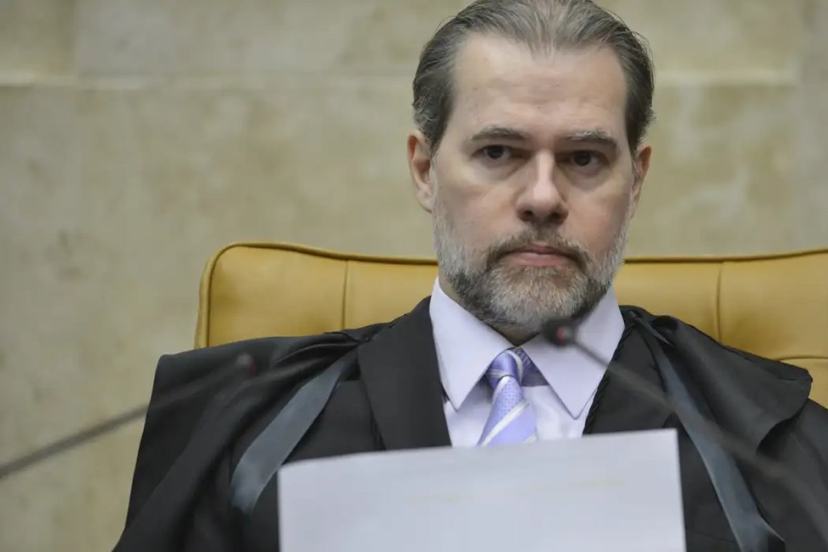 STF nega pedido de equiparação da licença-paternidade à licença-maternidade para membro do MP-BA