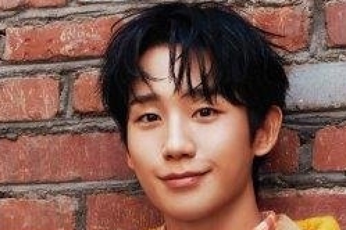 Tommy Hilfiger recebe Jung Hae In em sua campanha de outono 2025!  