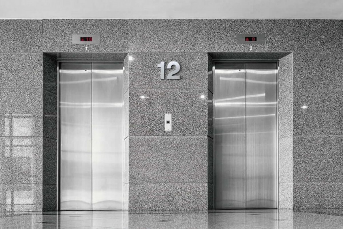 ALBA aprova PL que proíbe diferença entre elevadores social e de serviço; entenda