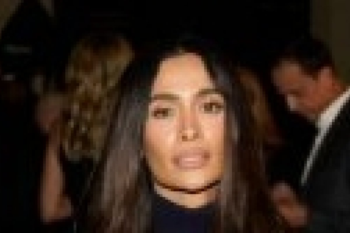 Silvia Braz prestigia desfile Balmain no Paris Fashion Week!