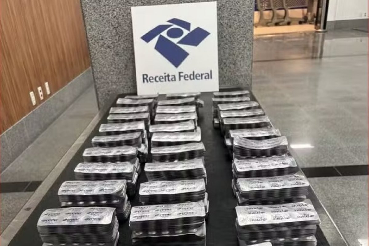 Receita Federal apreende quase 10 mil comprimidos de abortivo com idosa no Aeroporto de Salvador