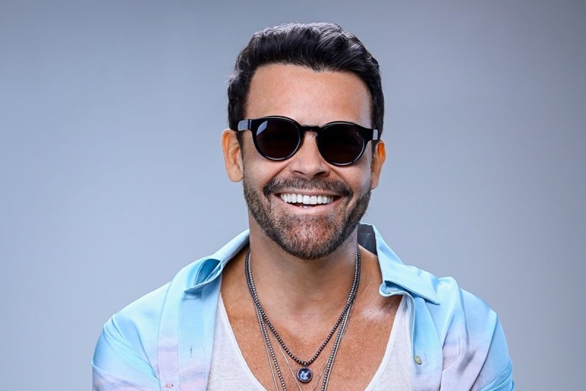 Casa Verão Hidden recebe show especial de Alexandre Peixe em novembro!