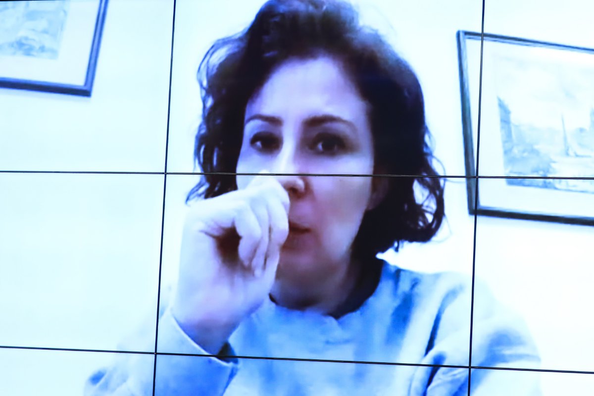 Presa na Itália, licença de Carla Zambelli na Câmara encerra hoje 