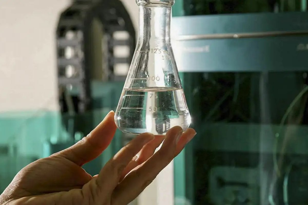 Notificações por suspeita de metanol aumentam para 53 em SP