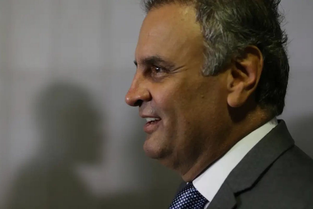 Aécio Neves deve assumir presidência nacional do PSDB em dezembro