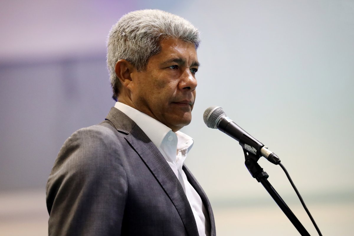 Governador sanciona lei que amplia permanência de policiais e bombeiros da reserva em atividades administrativas