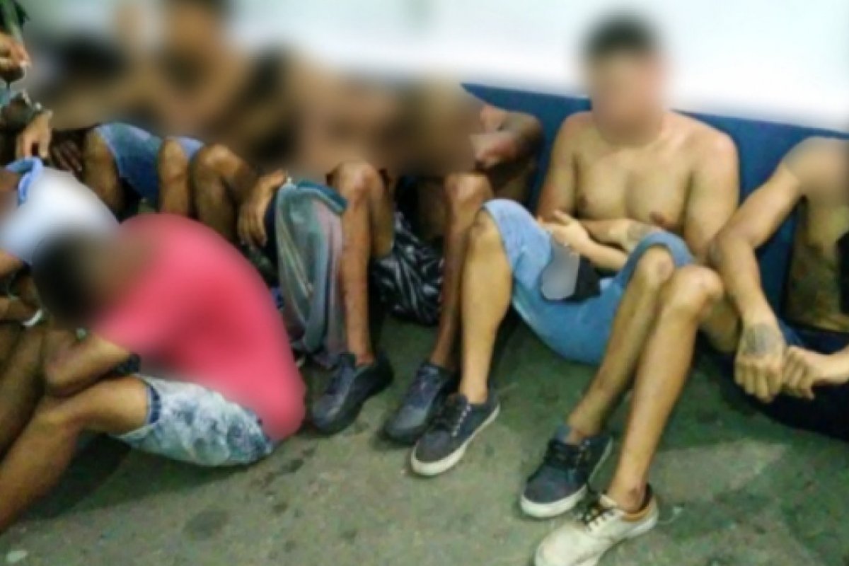 Suspeitos de assalto são presos por policiais infiltrados no circuito do Carnaval