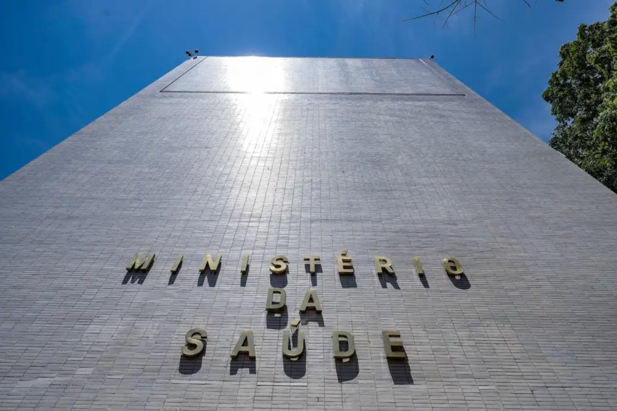 Intoxicação por metanol: Ministério da Saúde identifica três possíveis produtores do Fomepizol