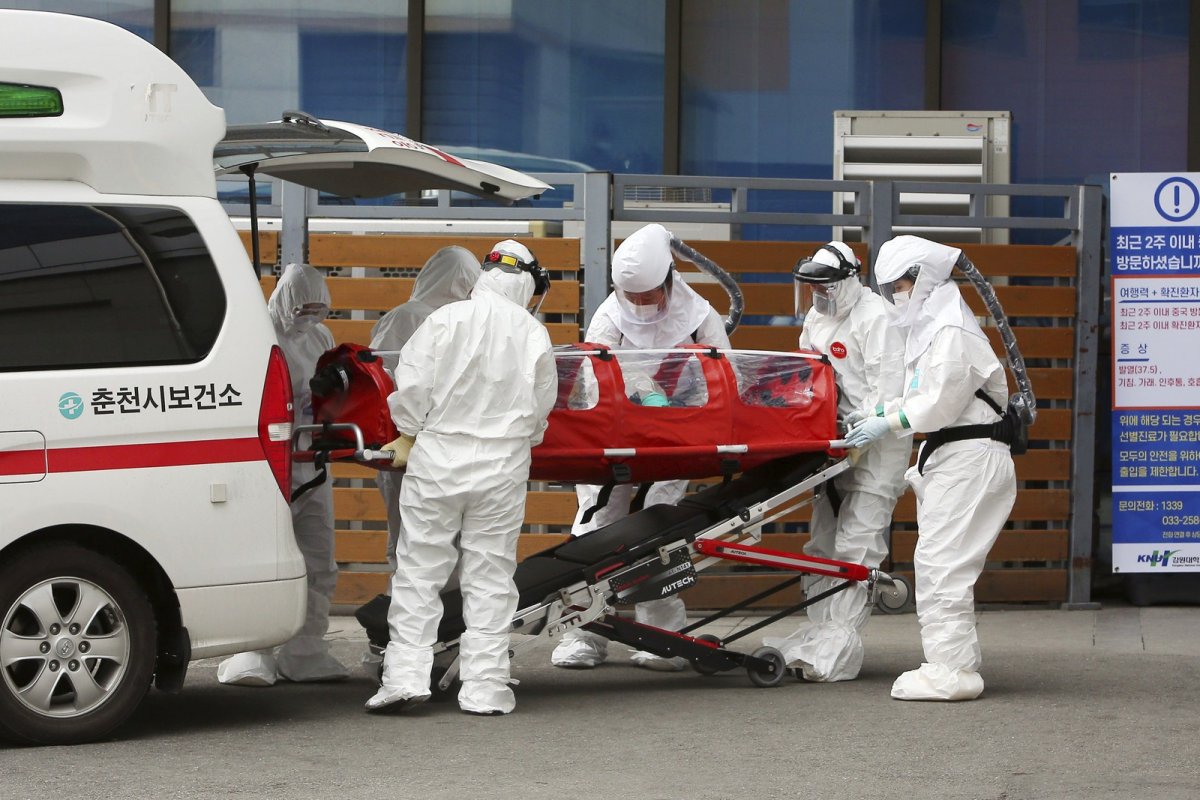 Coronavírus: China registra mais 772 mil casos de infecção no país