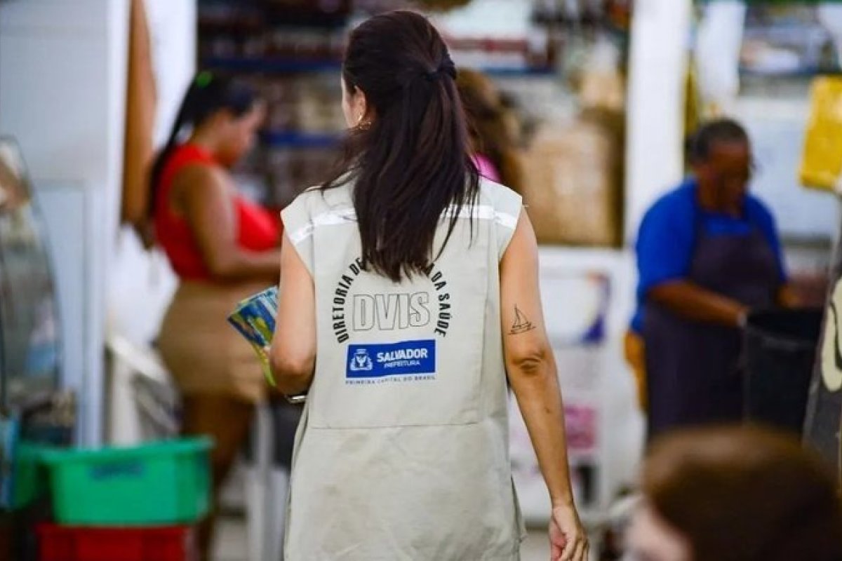 Metanol: vigilância sanitária apreende bebidas com suspeita de adulteração na Barra