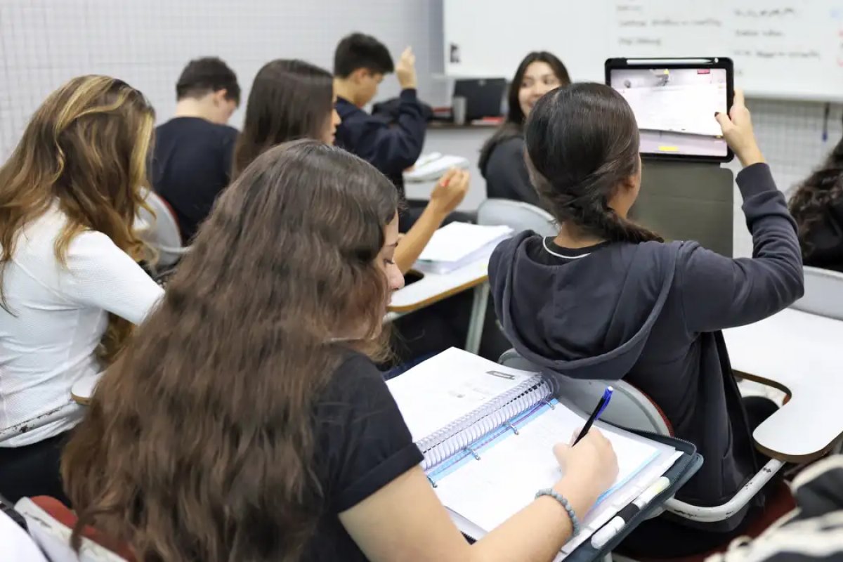 Cartilha de redação do Enem 2025 está disponível para consulta