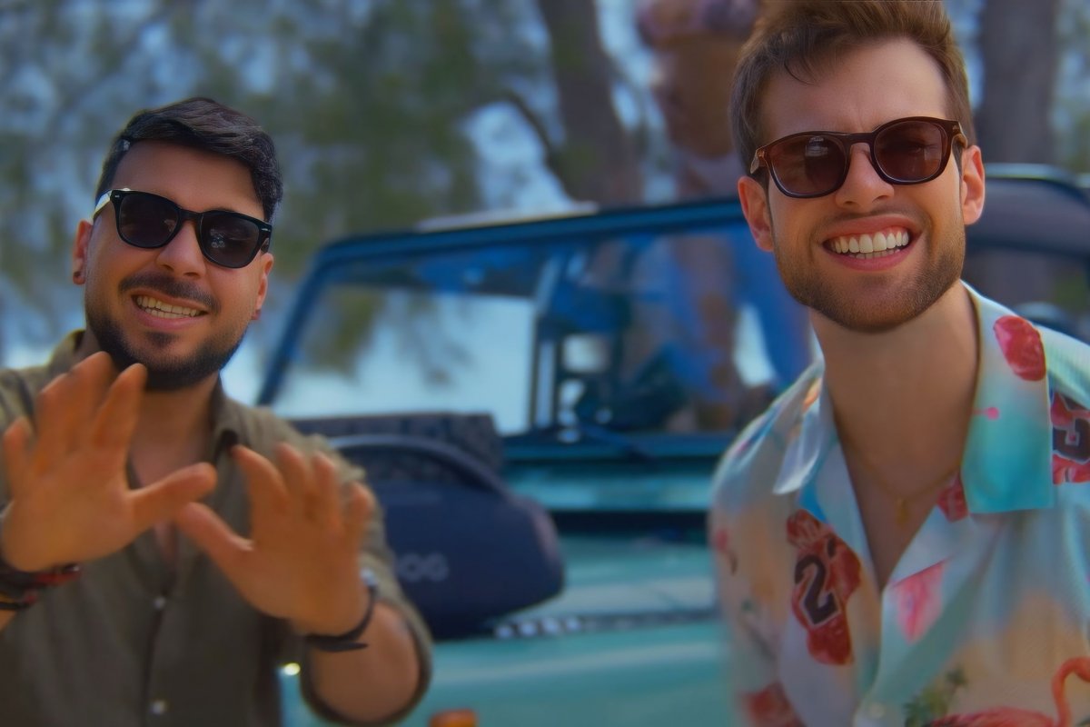 Junior Villa grava novo single em Miami e aposta em mistura de idiomas e ritmos! 