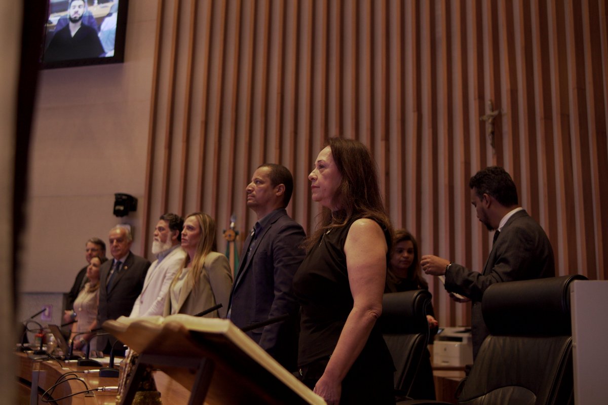 Cirurgiões-dentistas são homenageados na CLDF!