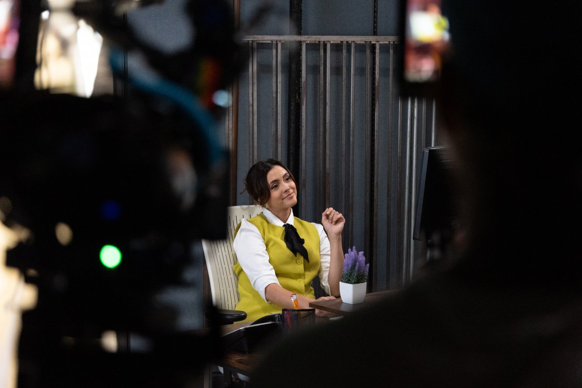 Atriz Isabela Quilodrán brilha em Hollywood com "Feast" e estreia em série vertical!