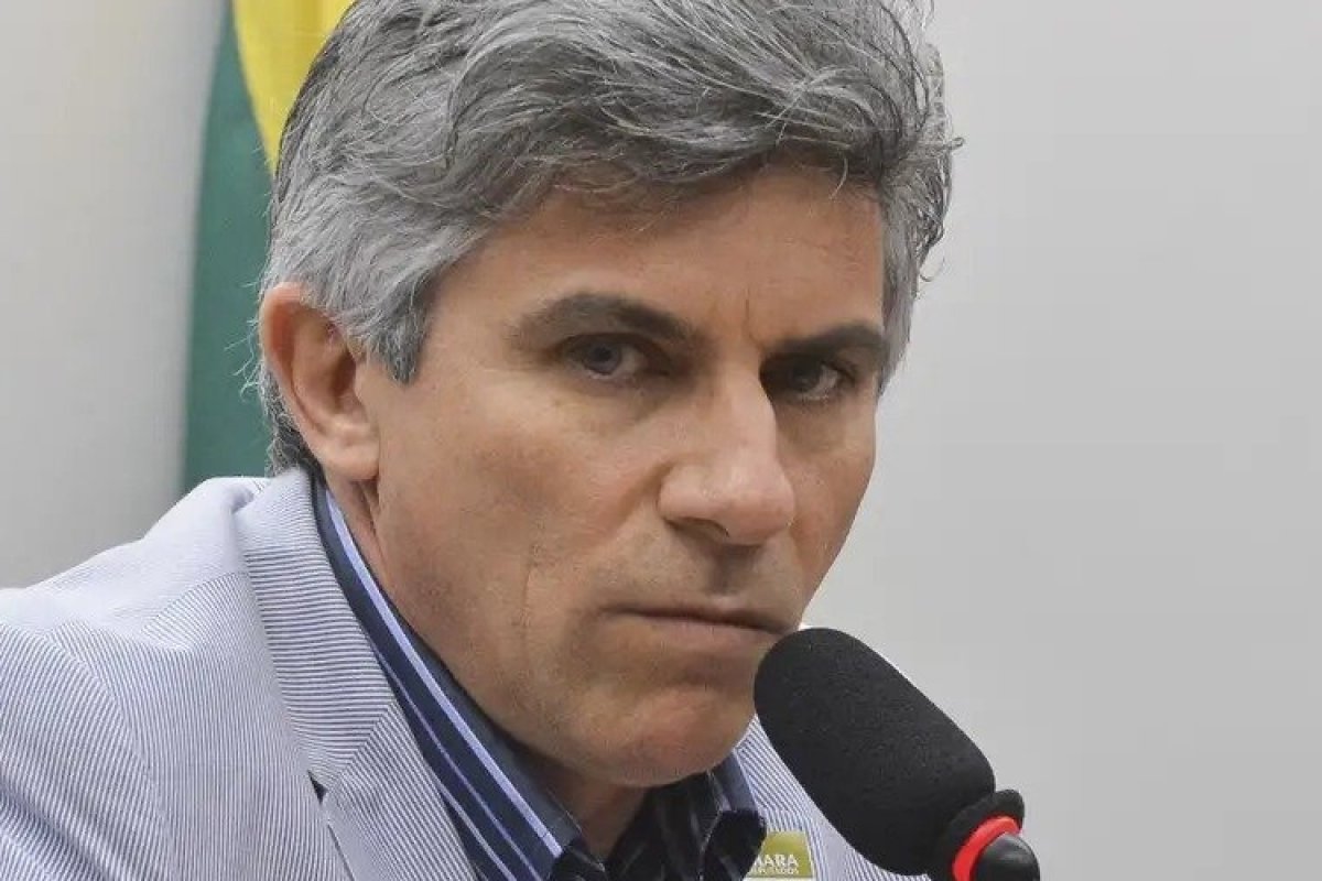 Ex-presidente da Contag, alvo da CPI do INSS, tem transações acima de sua capacidade, aponta Coaf