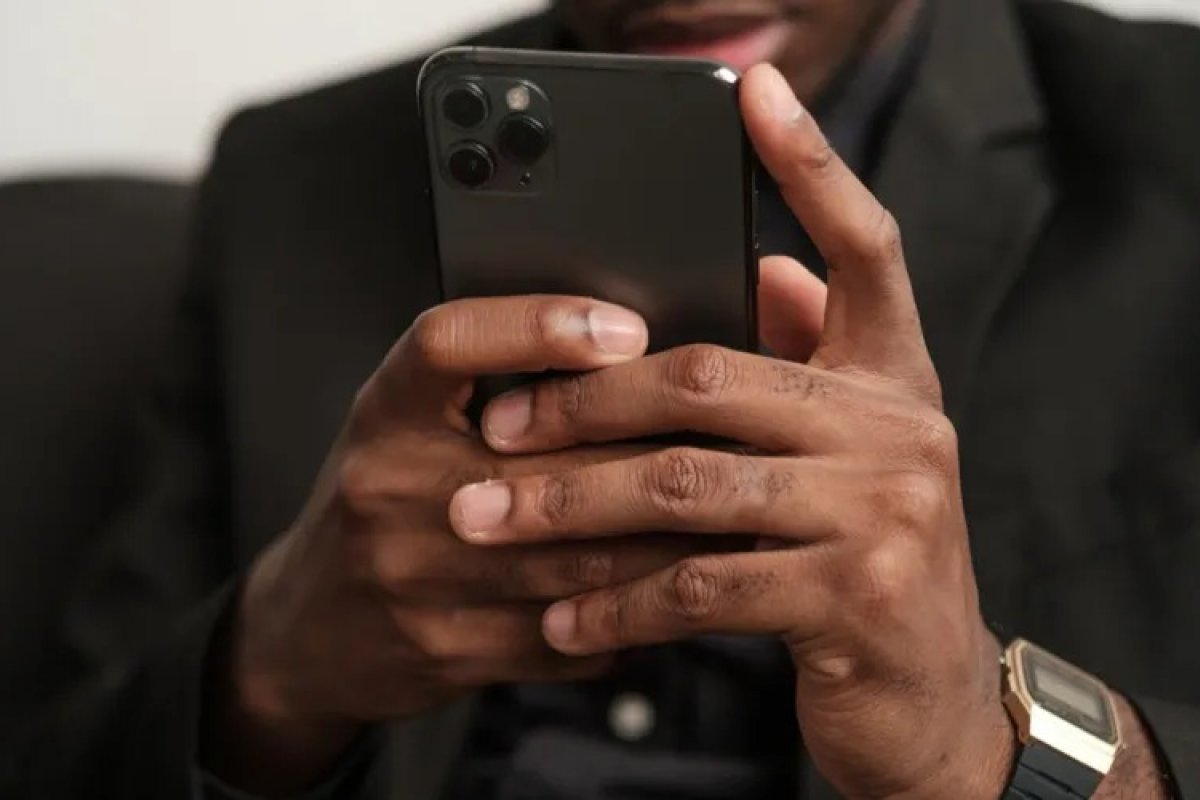 Chefe do Instagram diz que não escuta nossas conversas