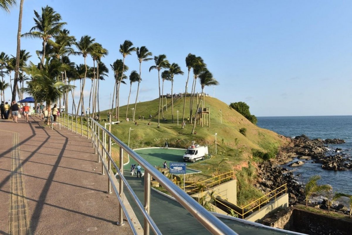 Turista argentino é esfaqueado durante assalto na Barra