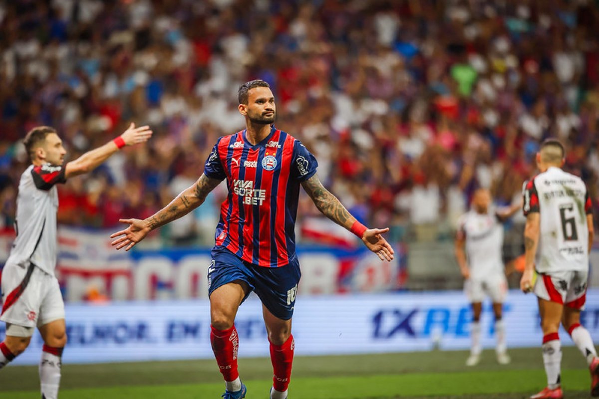 Vídeo: Fim do tabu! Bahia vence Flamengo depois de seis anos e segue firme na briga pelo G-4; confira o gol