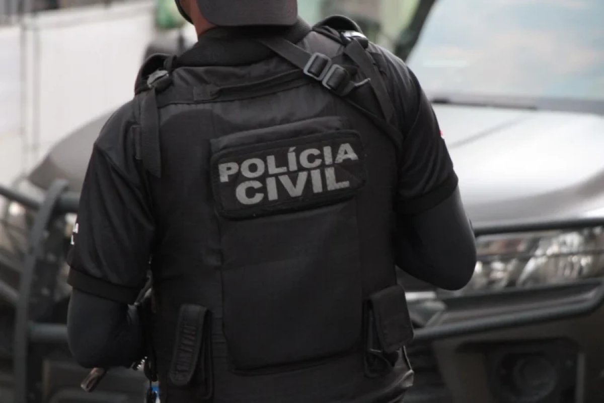 Adolescente de 12 anos morre após tiro acidental com arma do pai